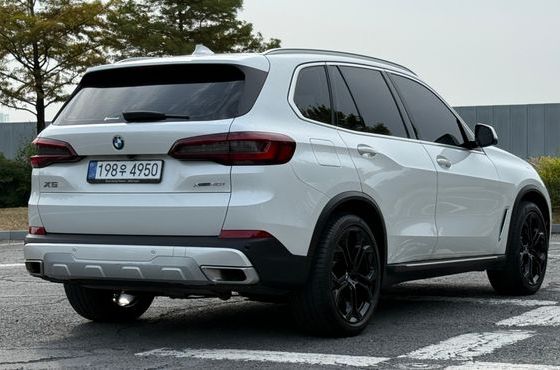 BMW X5 xDrive 40i xLine — пробег 44 825 км — фото 2 из 5