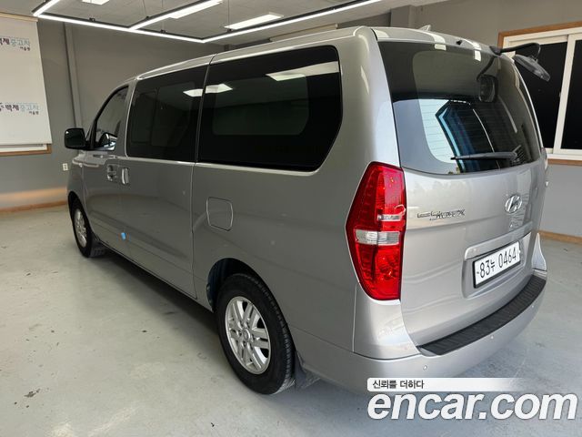 Hyundai Starex Van 5-Seater Smart — пробег 99 780 км — фото 2 из 5