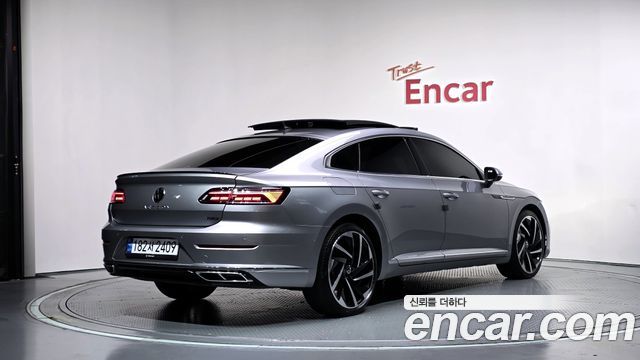 Volkswagen Arteon 2.0 TDI R-LIINE 4Motion — пробег 75 892 км — фото 2 из 5