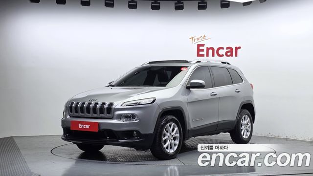 Jeep Cherokee 2.0 Diesel Longitude AWD — пробег 101 563 км — фото 1 из 5