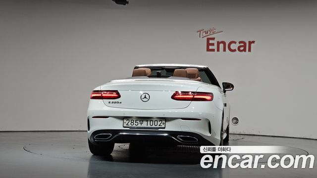 Mercedes-Benz E-Class E220d Cabriolet — пробег 102 467 км — фото 4 из 5