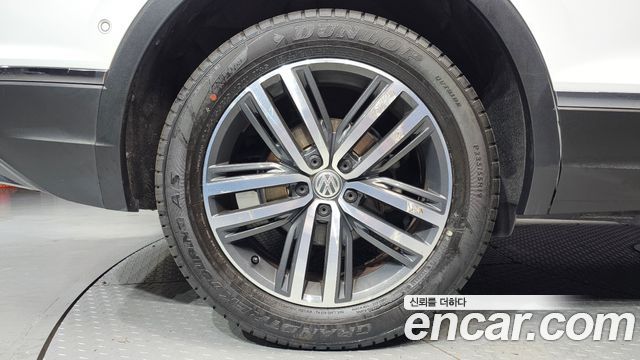 Volkswagen Tiguan 2.0 TDI Prestige — пробег 191 589 км — фото 5 из 5