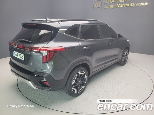 Kia Seltos из Кореи Encar