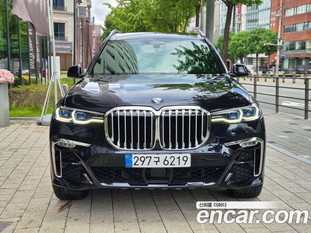BMW X7 xDrive 40i M Sport 6STR — пробег 65 000 км — фото 1 из 5