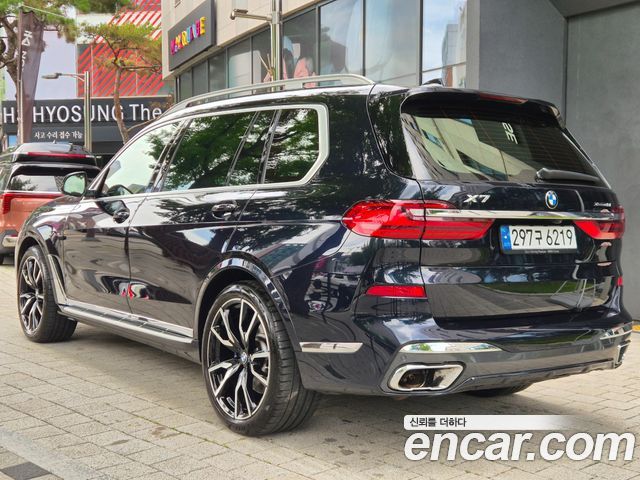 BMW X7 xDrive 40i M Sport 6STR — пробег 65 000 км — фото 3 из 5