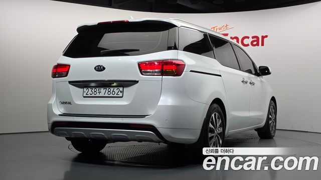 Kia Carnival из Кореи Encar