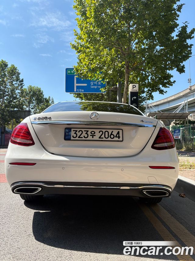 Mercedes-Benz E-Class из Кореи Encar