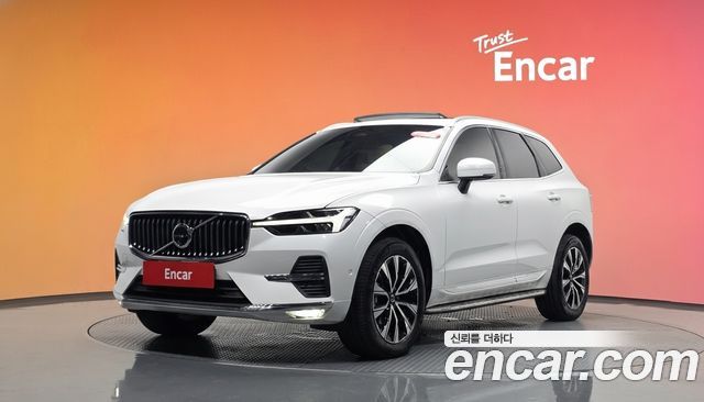 Volvo XC60 B5 Ultimate Bright — пробег 74 089 км — фото 1 из 5