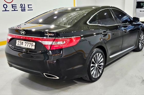 Hyundai Grandeur LPG HG300 Premium — пробег 242 367 км — фото 4 из 5