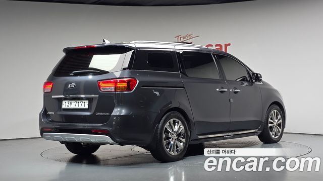 Kia Carnival 7-seater Limousine President — пробег 108 688 км — фото 2 из 5