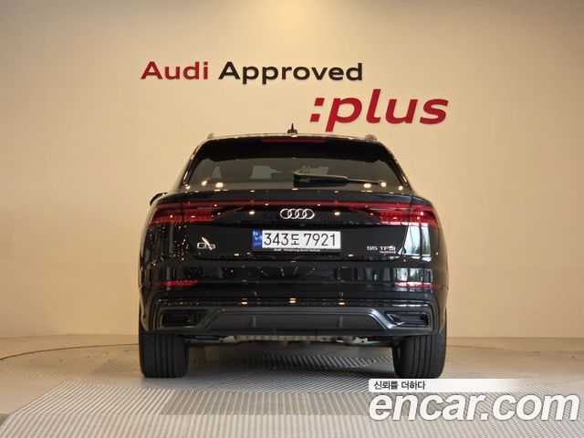 Audi Q8 55 TFSI Quattro Premium — пробег 28 456 км — фото 4 из 5