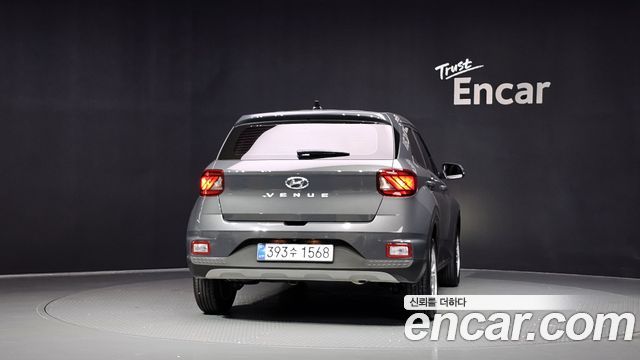 Hyundai Venue 1,6 Premium — пробег 4 737 км — фото 4 из 5