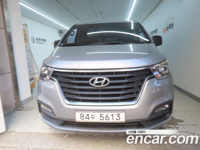 Hyundai Starex Van 5-Seater Smart — пробег 98 089 км — фото 3 из 5