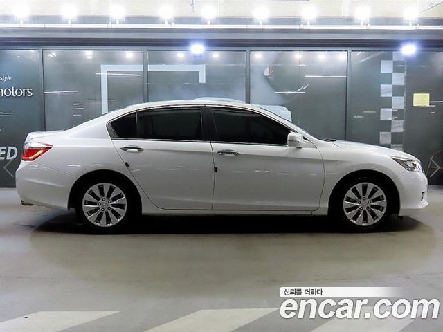 Honda Accord 2.4 9th — пробег 110 009 км — фото 3 из 5