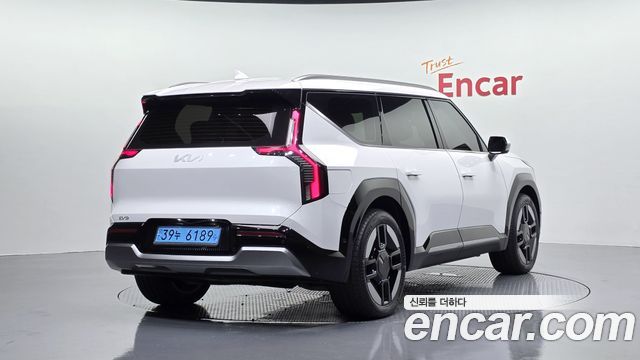 Kia EV9 Long Range 4WD Earth — пробег 44 062 км — фото 2 из 5