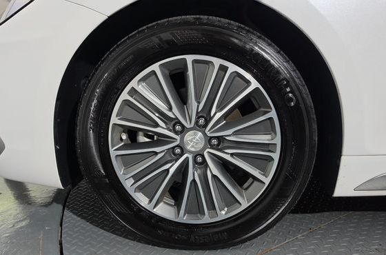 Hyundai Grandeur Exclusive Special — пробег 76 144 км — фото 5 из 5