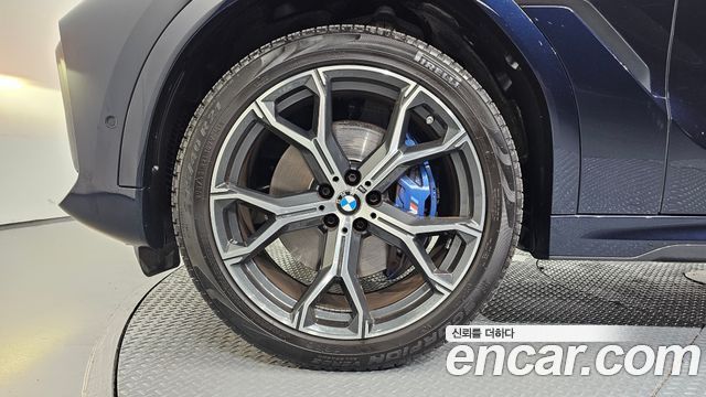 BMW X6 xDrive40i M Sport — пробег 75 571 км — фото 5 из 5