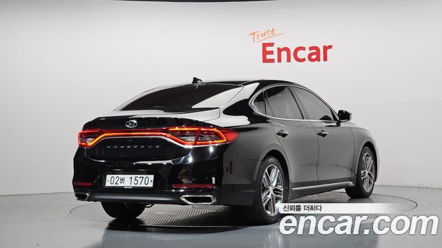 Hyundai Grandeur из Кореи Encar