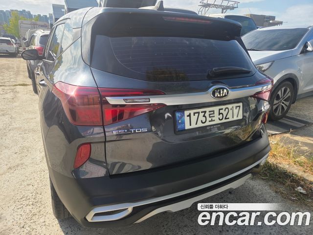 Kia Seltos из Кореи Encar