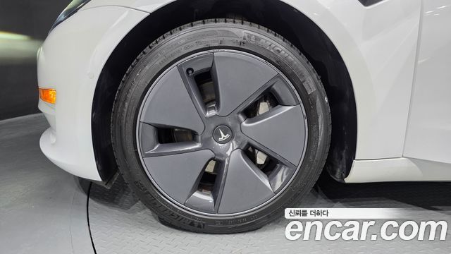 Tesla Model 3 Long Range AWD — пробег 78 770 км — фото 5 из 5