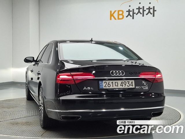 Audi A8 60 TFSI Quattro LWB D4 — пробег 172 122 км — фото 2 из 5