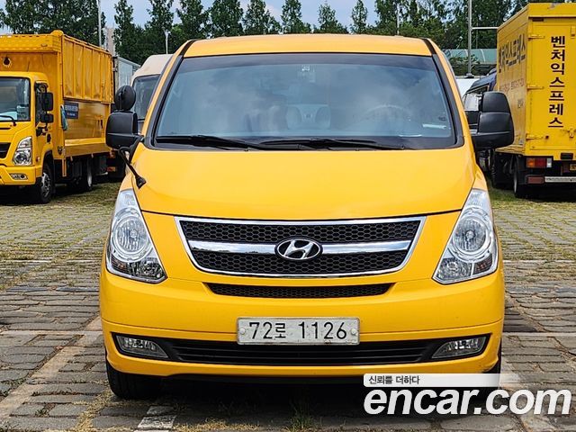 Hyundai Starex 12-Seater Wagon CVX Luxury — пробег 157 845 км — фото 2 из 5