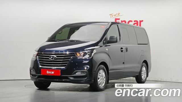Hyundai Starex Van 5-Seater Smart — пробег 106 160 км — фото 1 из 5