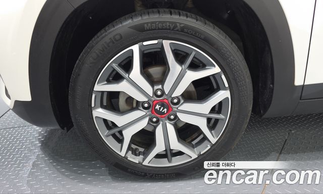Kia Seltos из Кореи Encar