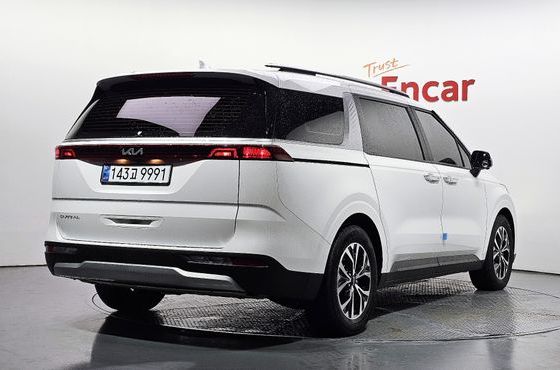 Kia Carnival Diesel 9-Seater Prestige — пробег 79 276 км — фото 2 из 5