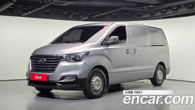 Hyundai Starex Van 3-Seater Style — пробег 216 686 км — фото 1 из 5