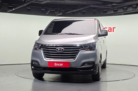 Hyundai Starex Van 3-Seater Style — пробег 216 686 км — фото 3 из 5