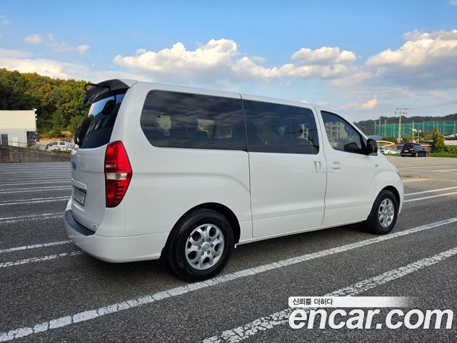 Hyundai Starex 12-Seater Wagon CVX Luxury — пробег 101 000 км — фото 5 из 5