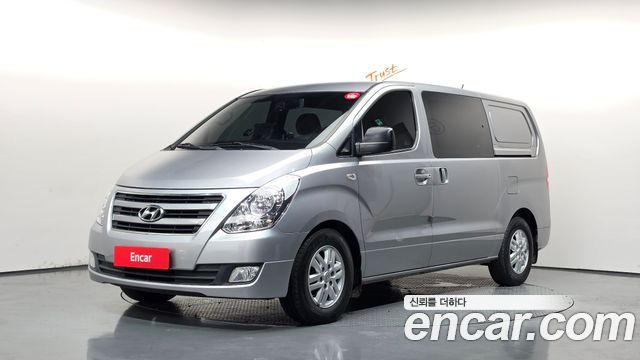Hyundai Starex 5-Seater VAN Smart — пробег 126 117 км — фото 1 из 5