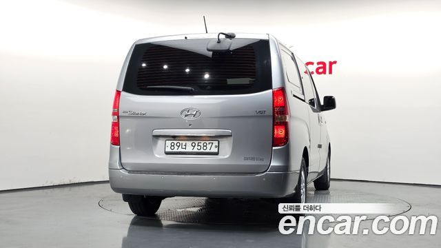 Hyundai Starex 5-Seater VAN Smart — пробег 126 117 км — фото 4 из 5