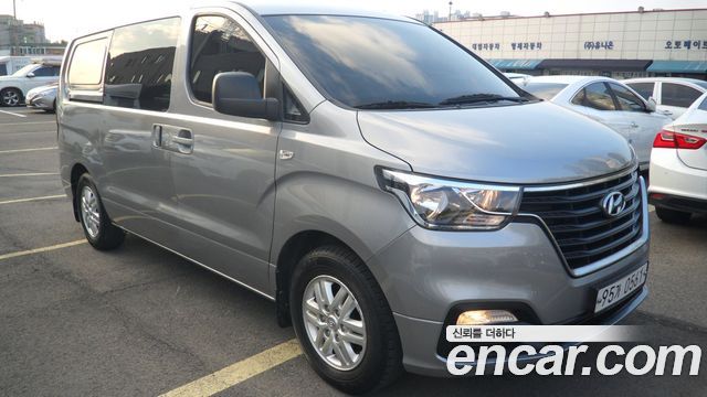 Hyundai Starex Van 5-Seater Modern — пробег 31 445 км — фото 3 из 5