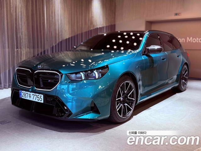 BMW M5 M5 Touring — пробег 4 000 км — фото 1 из 5