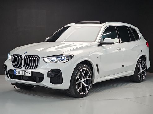 BMW X5 xDrive 40i M Sport — пробег 67 907 км — фото 2 из 5