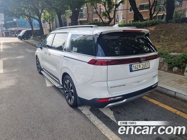 Kia Carnival Diesel 7-Seater Signature — пробег 76 400 км — фото 2 из 5