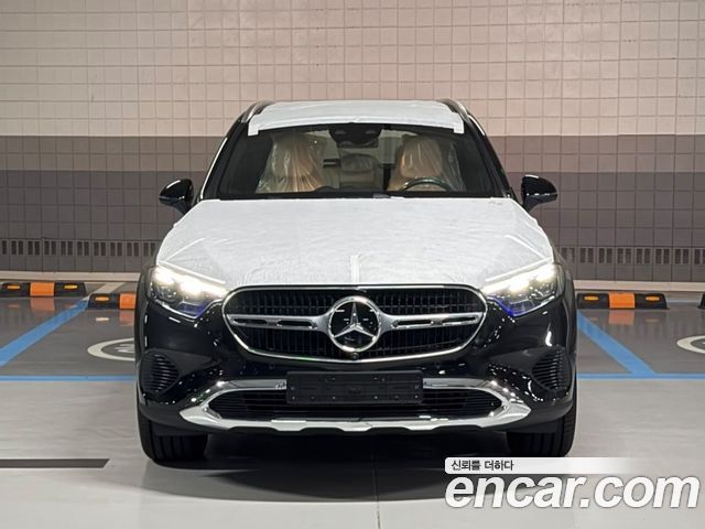 Mercedes-Benz GLC-Class GLC220 d 4MATIC — пробег 50 км — фото 1 из 5