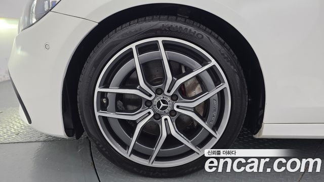 Mercedes-Benz E-Class E220d 4MATIC AMG Line — пробег 86 945 км — фото 5 из 5