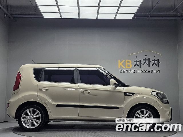 Kia Soul 1.6 GDI Luxury Standard — пробег 78 617 км — фото 3 из 5