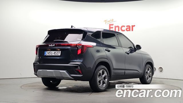Kia Seltos из Кореи Encar