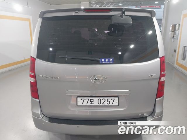 Hyundai Starex 4WD Wagon 12-Seater Modern — пробег 85 920 км — фото 4 из 5