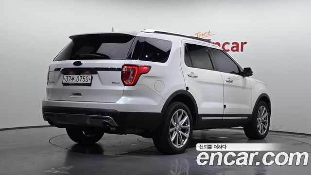 Ford Explorer 2.3 Limited 4WD 5th — пробег 124 758 км — фото 2 из 5