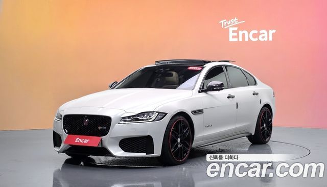Jaguar XF 20d Portfolio AWD — пробег 76 645 км — фото 1 из 5