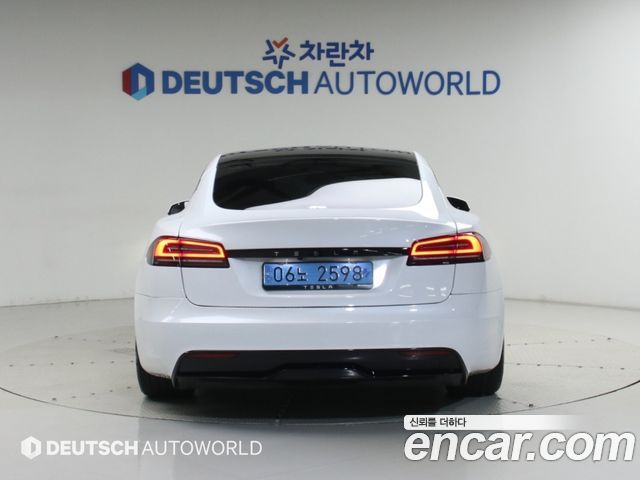Tesla Model S AWD — пробег 31 000 км — фото 4 из 5