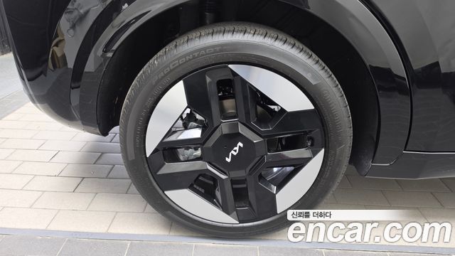 Kia Niro SIgnature — пробег 675 км — фото 5 из 5