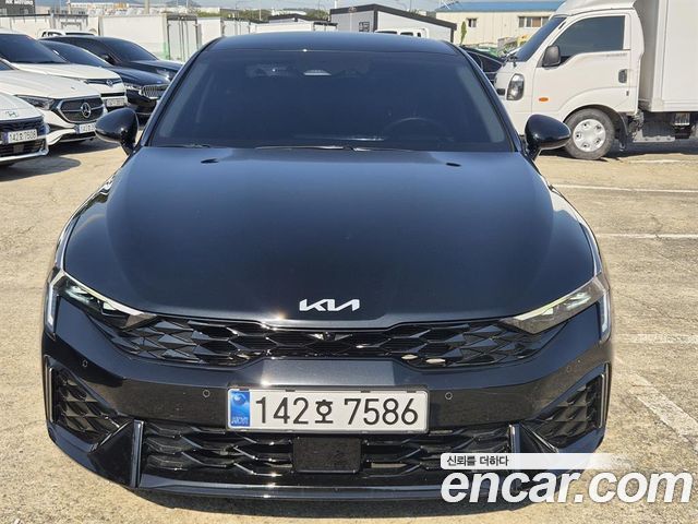 Kia K5 2.0 Signature — пробег 17 913 км — фото 1 из 5