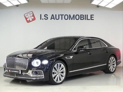 Bentley Flying Spur 4.0 — пробег 31 500 км — фото 1 из 5