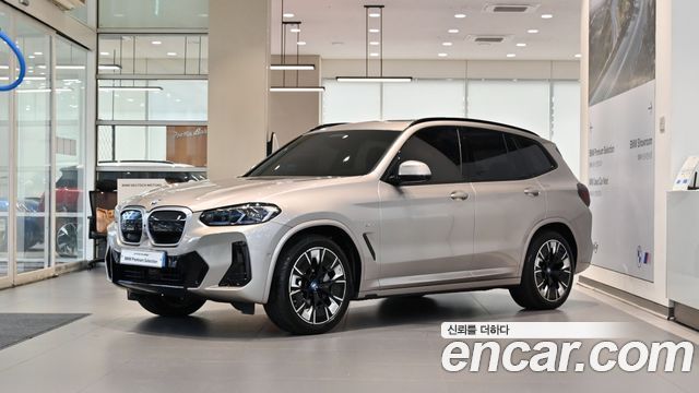 BMW iX3 M Sports — пробег 19 909 км — фото 1 из 3